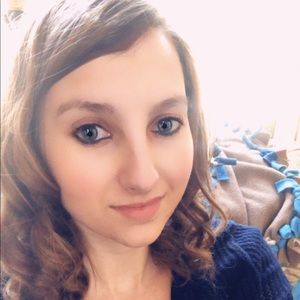 Meet your Posher, Abby